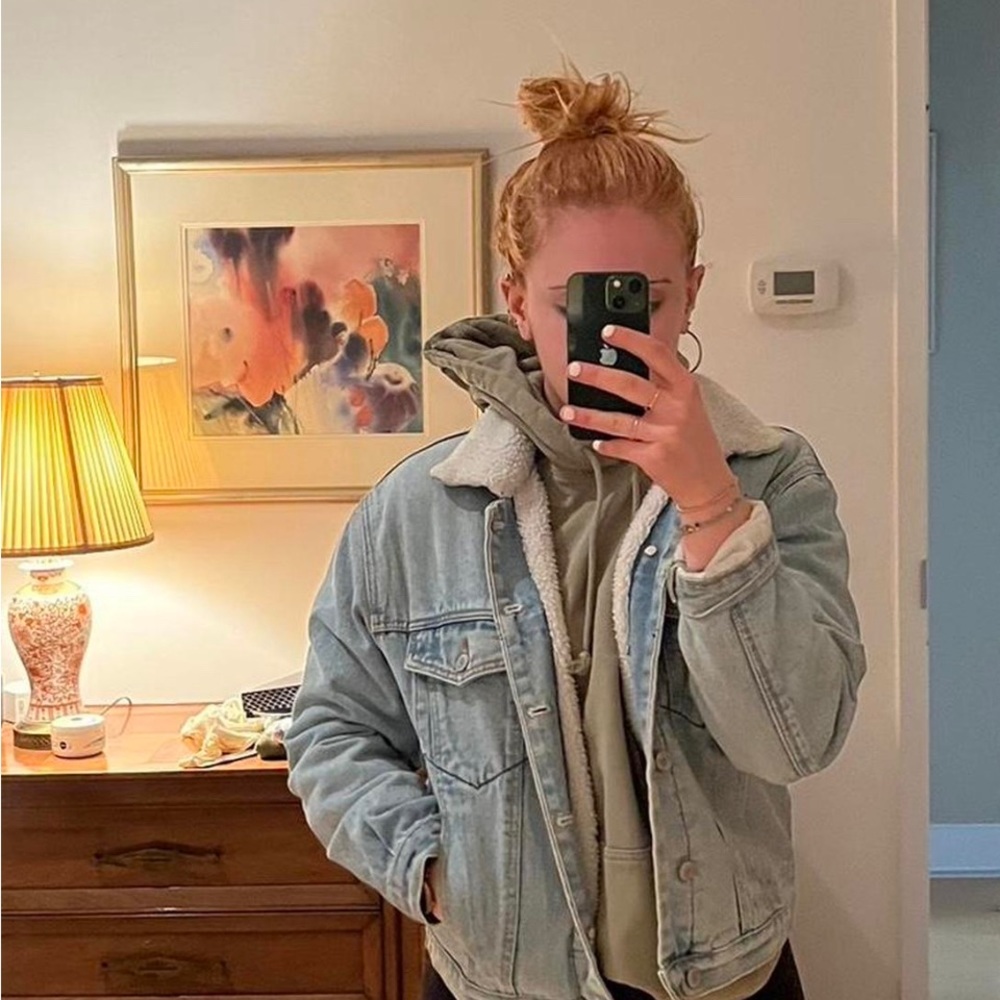 Jean jacket - Picture 2 of 4